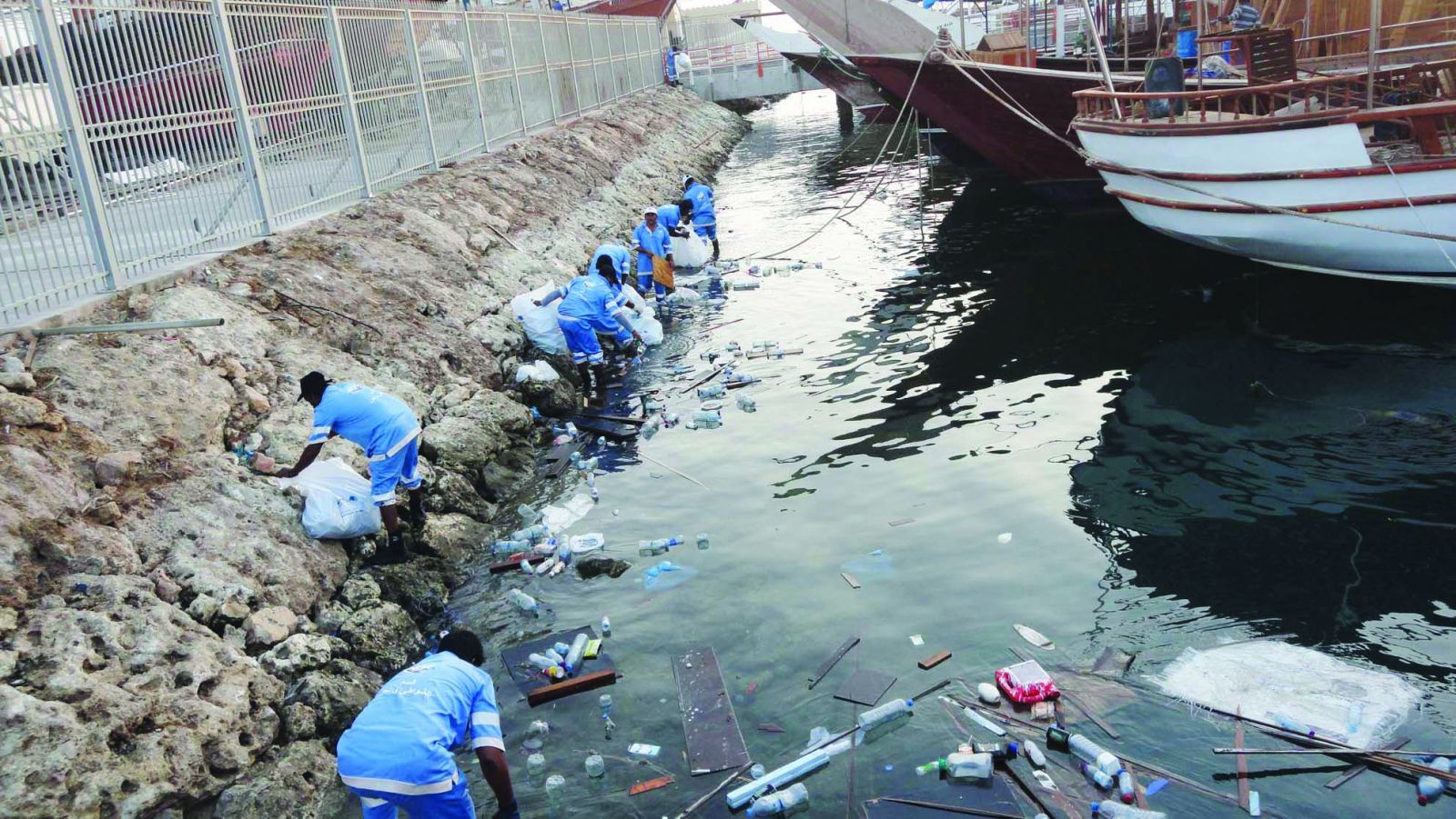 Qatar municipality cleans up Al Wakrah Port
