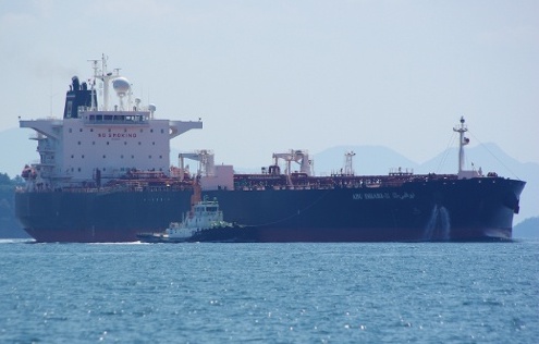 Qatar and UAE mark its first commercial energy trade since the end of the blockade