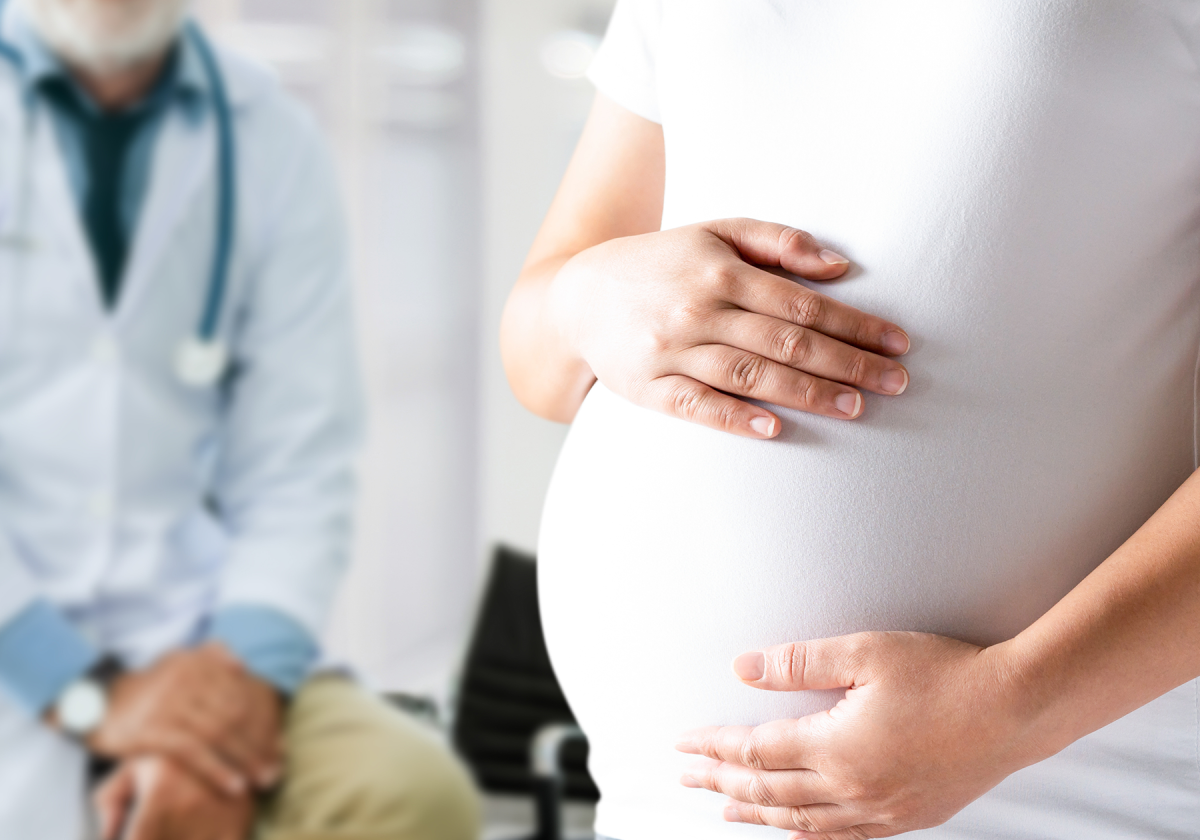 QF researcher addresses the need for pregnant women to take the COVID-19 vaccine