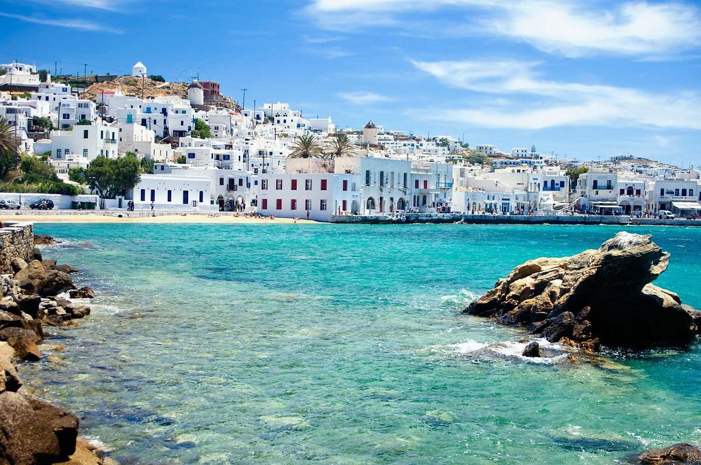 Qatar Airways to resume flights to Mykonos, Greece