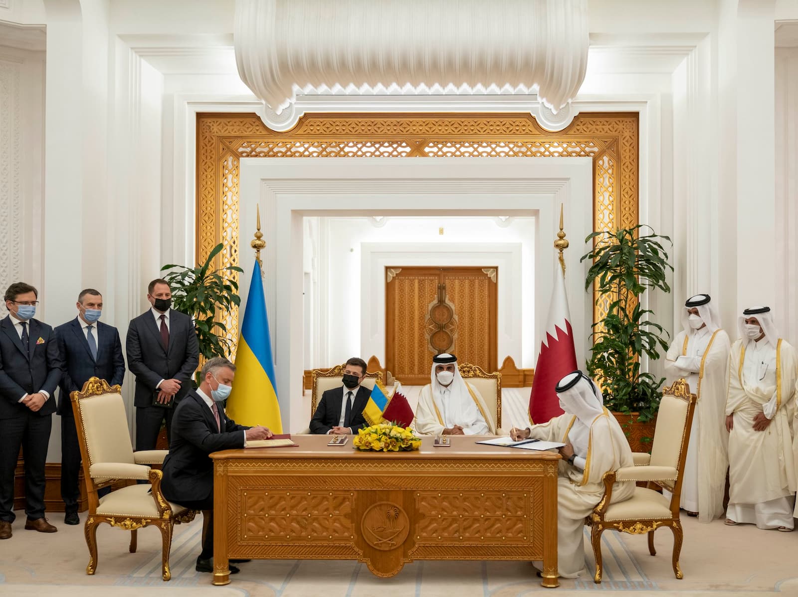 Qatar, Ukraine ink several agreements to boost ties