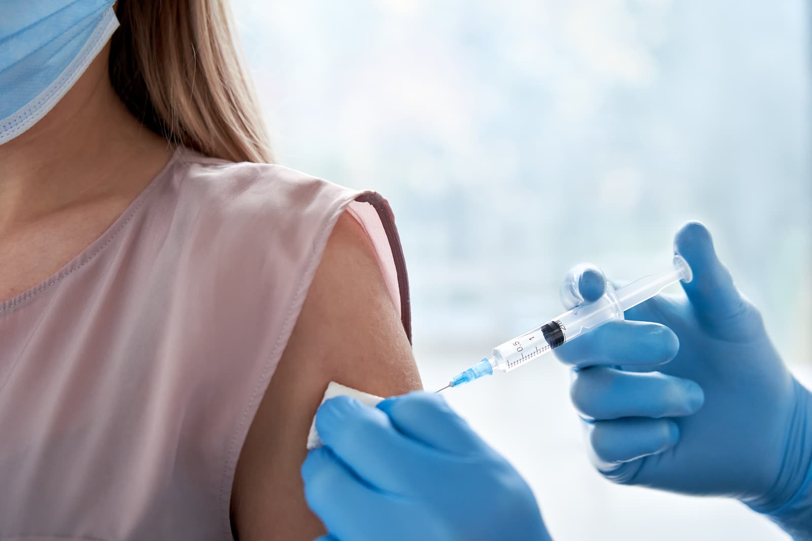 Vaccination, prior infection effective in preventing COVID-19: Qatar study