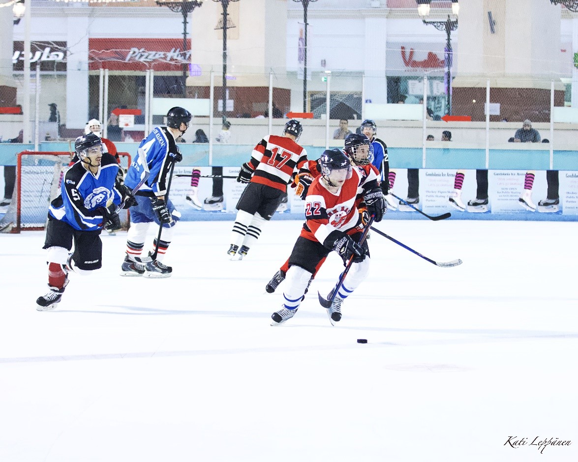 Ice hockey players invited to play at the Qatar International Ice Hockey League