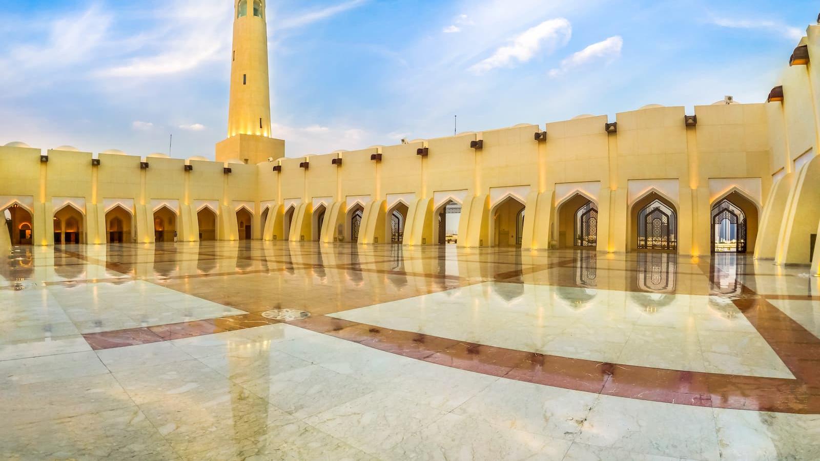 Ministry of Awqaf announces easing of precautionary measures in mosques 