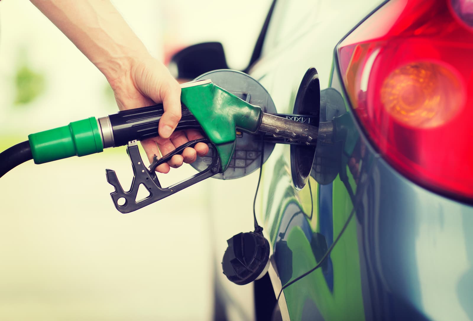Qatar Energy announces fuel prices for December 2021