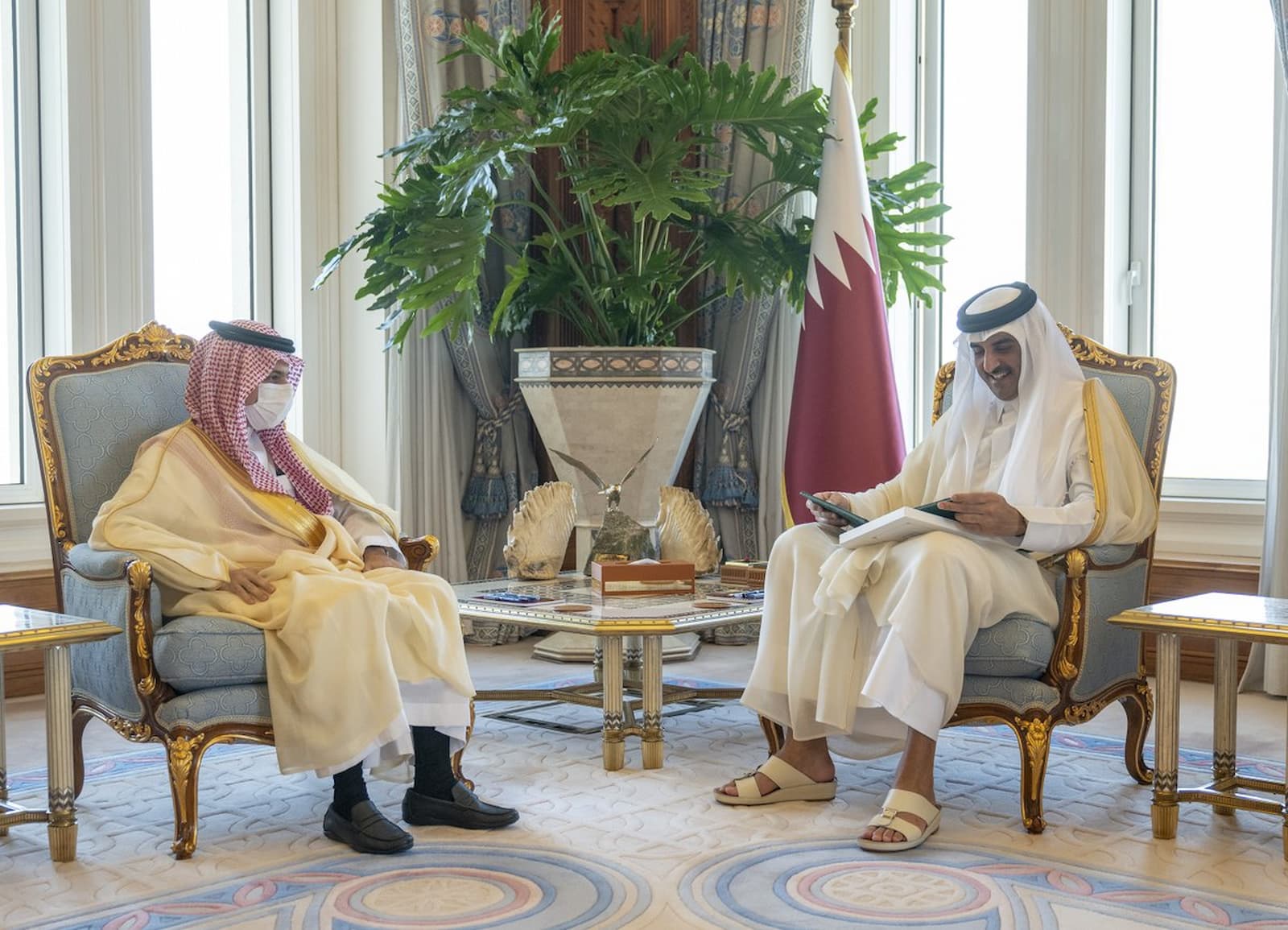 HH the Amir receives invitation for 42nd GCC summit in Saudi Arabia 