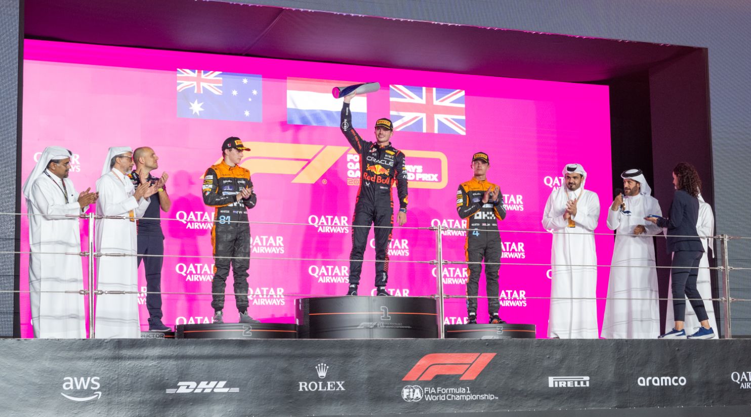 With HH The Amir in attendance, world champion Verstappen lifts Qatar F1 GP trophy