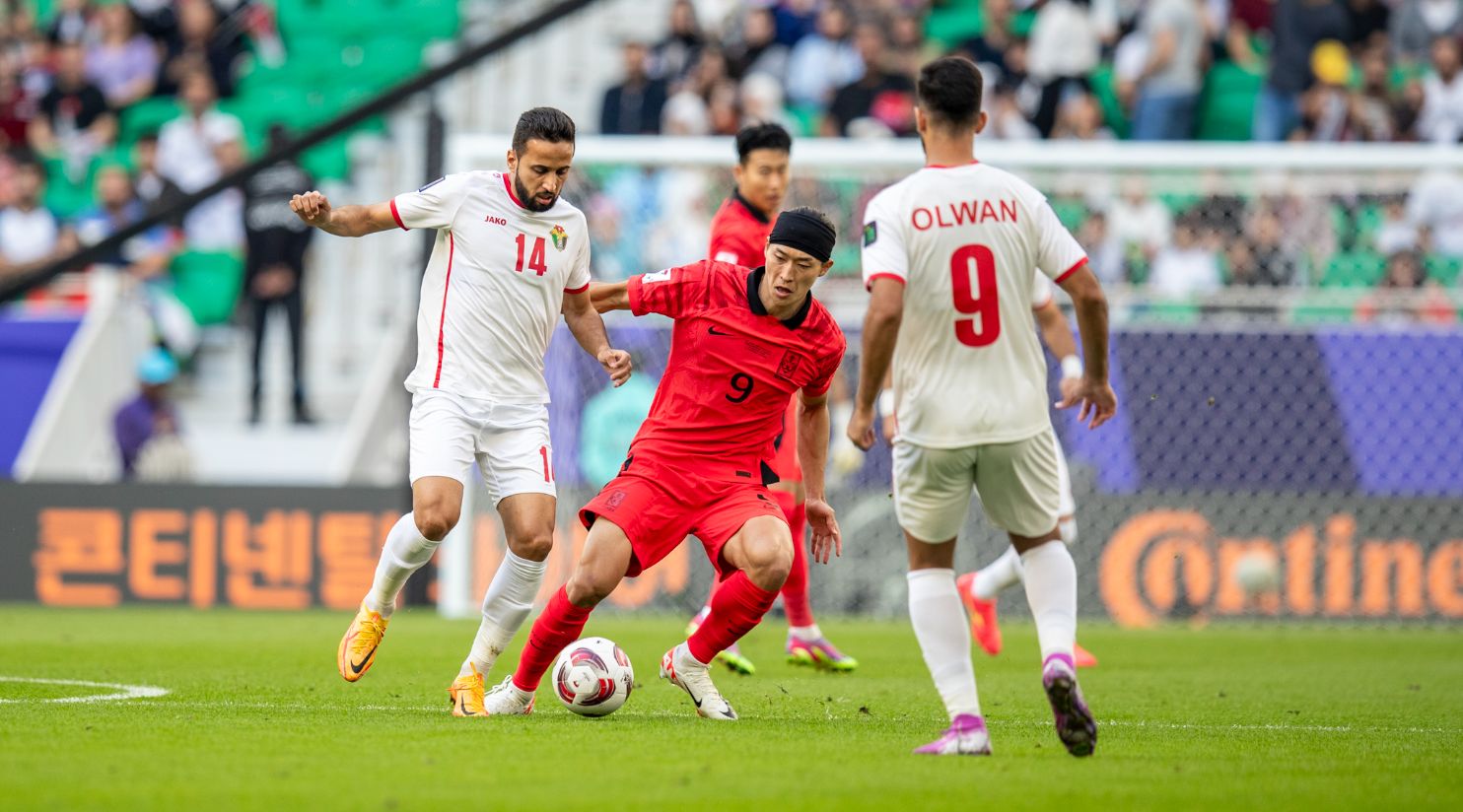 South Korea narrowly avoids loss to Jordan, Bahrain wins
