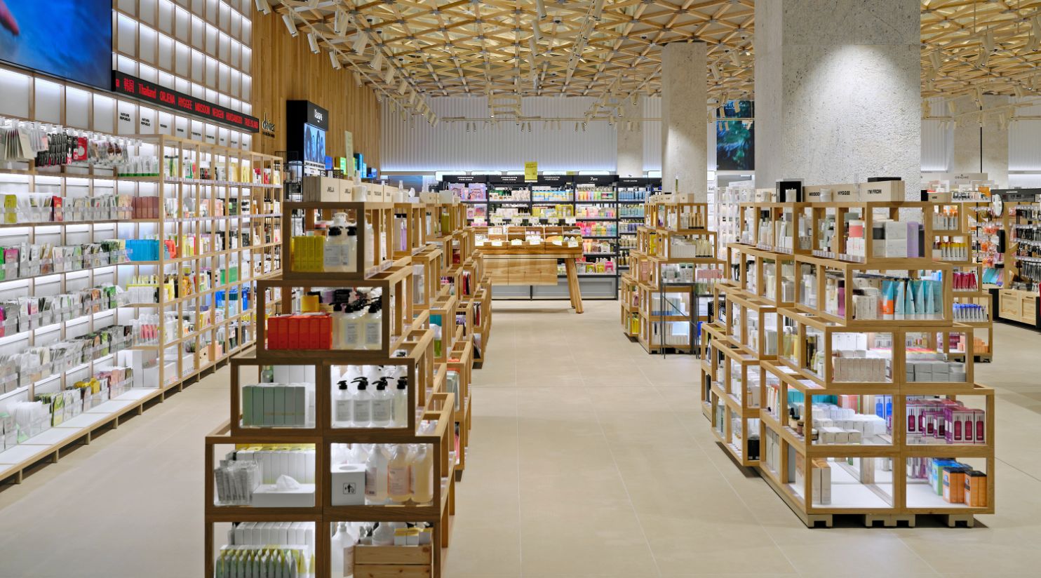 Shopping Haven Gold Apple Announces Grand Beauty Days with Star-Studded Festivities