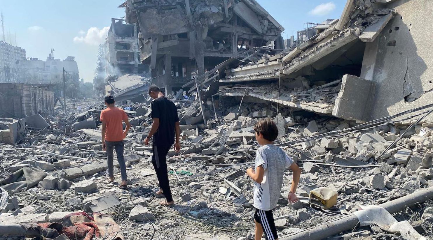 Momentum builds for Gaza truce as Israeli team head to Qatar