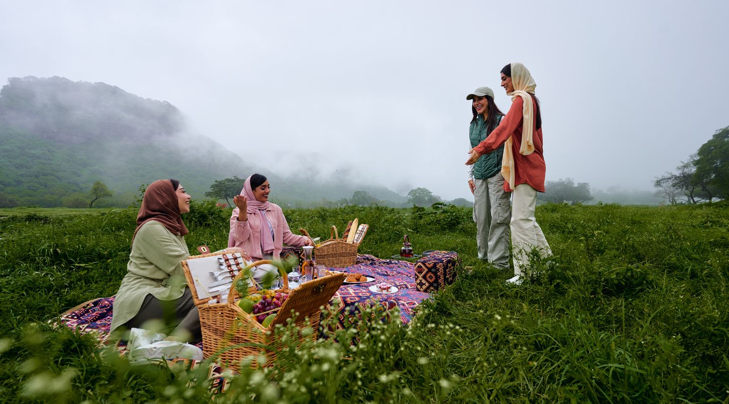 FOG, DRIZZLE, AND CLOUDS… HAWANA SALALAH HOTELS IN SALALAH, OMAN TRANSFORMS TO A HAVEN OF LUSH GREENERY AND PICTURESQUE LANDSCAPES