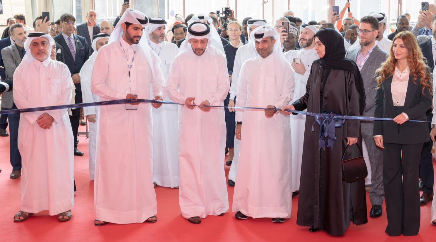 Health Minister inaugurates Qatar Medicare with participation of 100 Companies