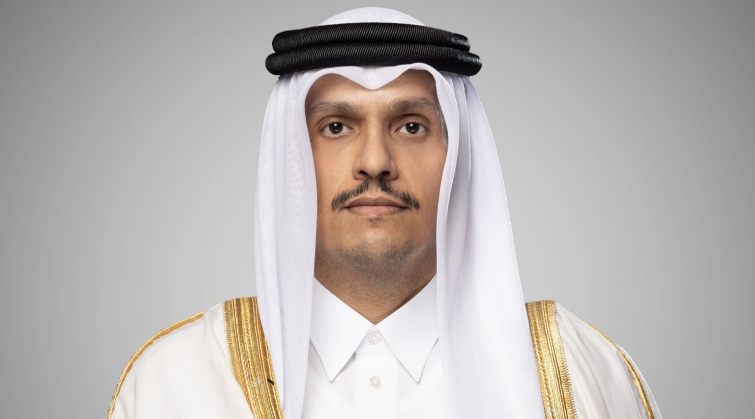 رئيس وزراء قطر يجري مباحثات مع وزيري خارجية عمان والإمارات حول تهدئة الأوضاع في المنطقة