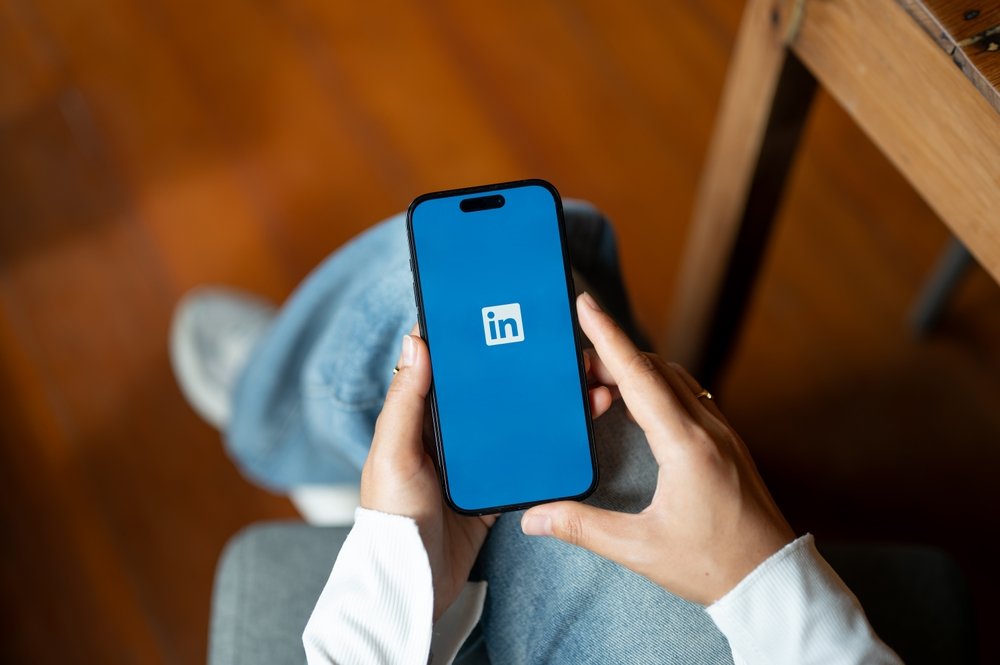 LinkedIn Profile That Gets You Hired in Qatar