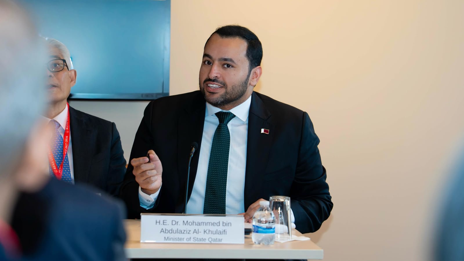 قطر تدعو إلى استعادة الملاحة الآمنة عبر المضايق الدولية