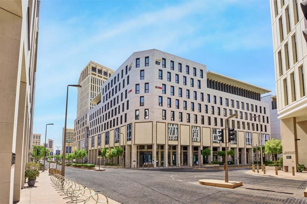 حي التصميم في الدوحة يطلق برنامج "أزل" لاختبار حلول المدن الذكية والاستدامة في الدوحة