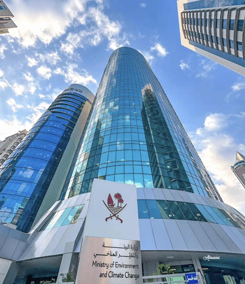 Ministry of Environment and Climate Change Makes Falcon Document Collection Service Available at Souq Waqif Falcon Hospital