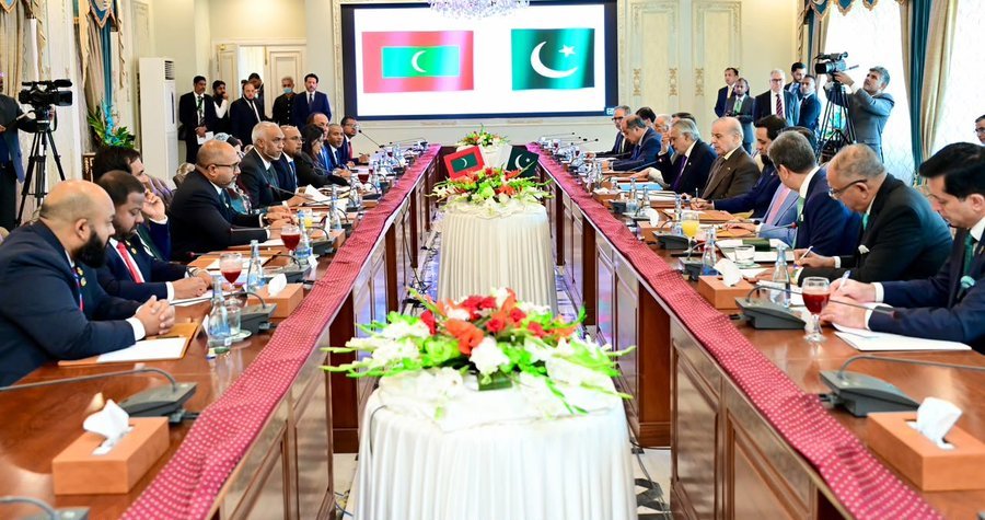 Pakistani Prime Minister and Maldives President discuss regional and international developments