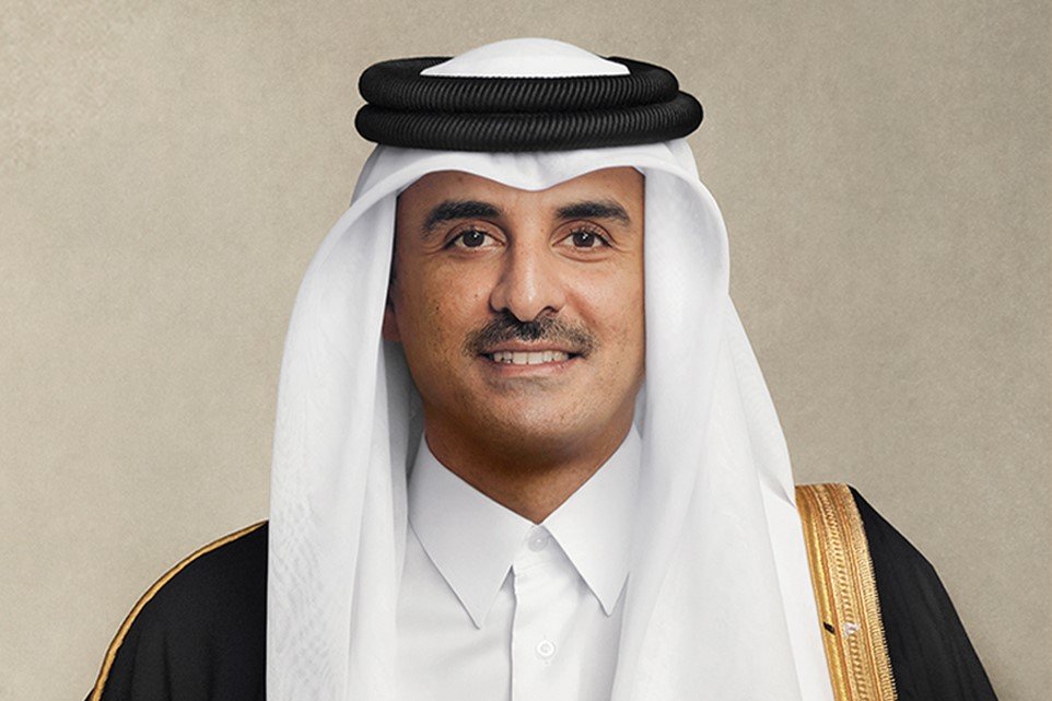 سمو الأمير يتسلم وسام جمعية السياسة الخارجية تقديراً لدوره في الدبلوماسية والوساطة