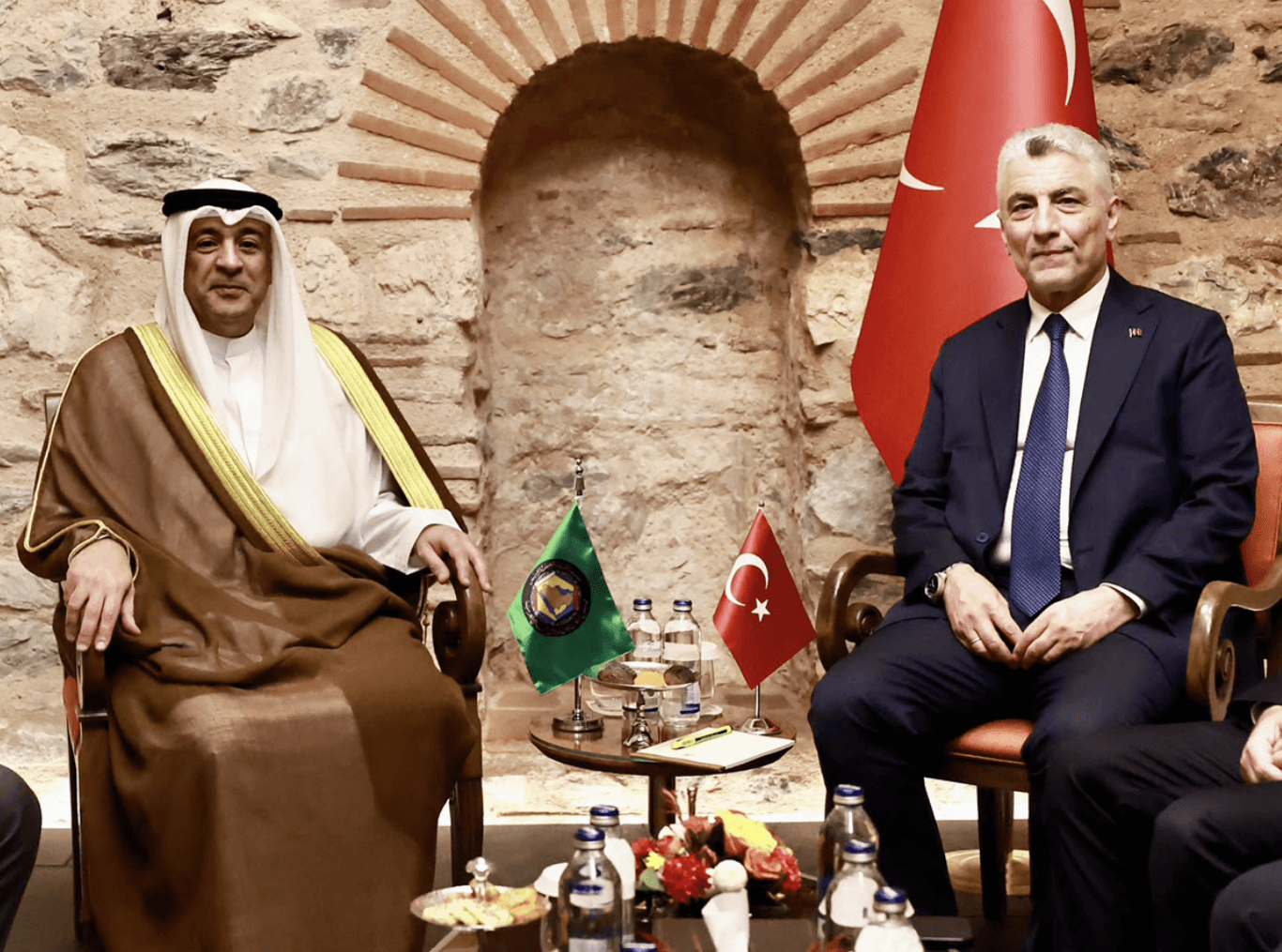 أمين عام مجلس التعاون يبحث مع وزير التجارة التركي مستجدات اتفاقية التجارة الحرة