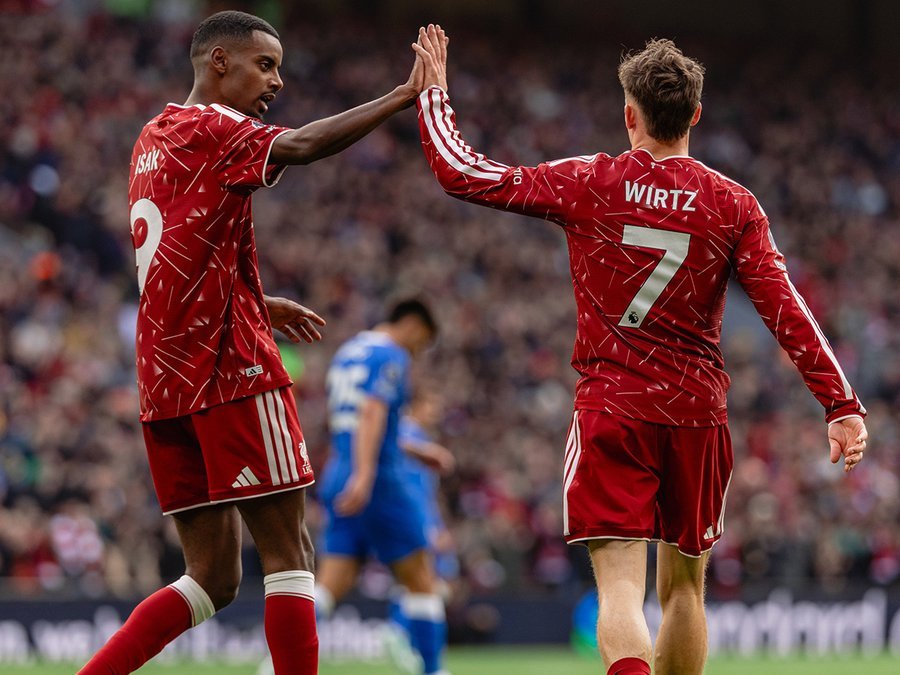 Liverpool beat Brighton as Manchester United slump to 3-0 defeat
