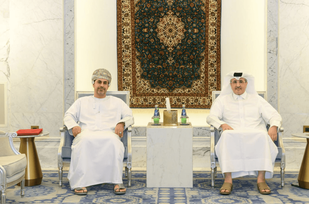 In Charge of Managing QCAA Holds Meetings with Civil Aviation Officials from Eight Countries