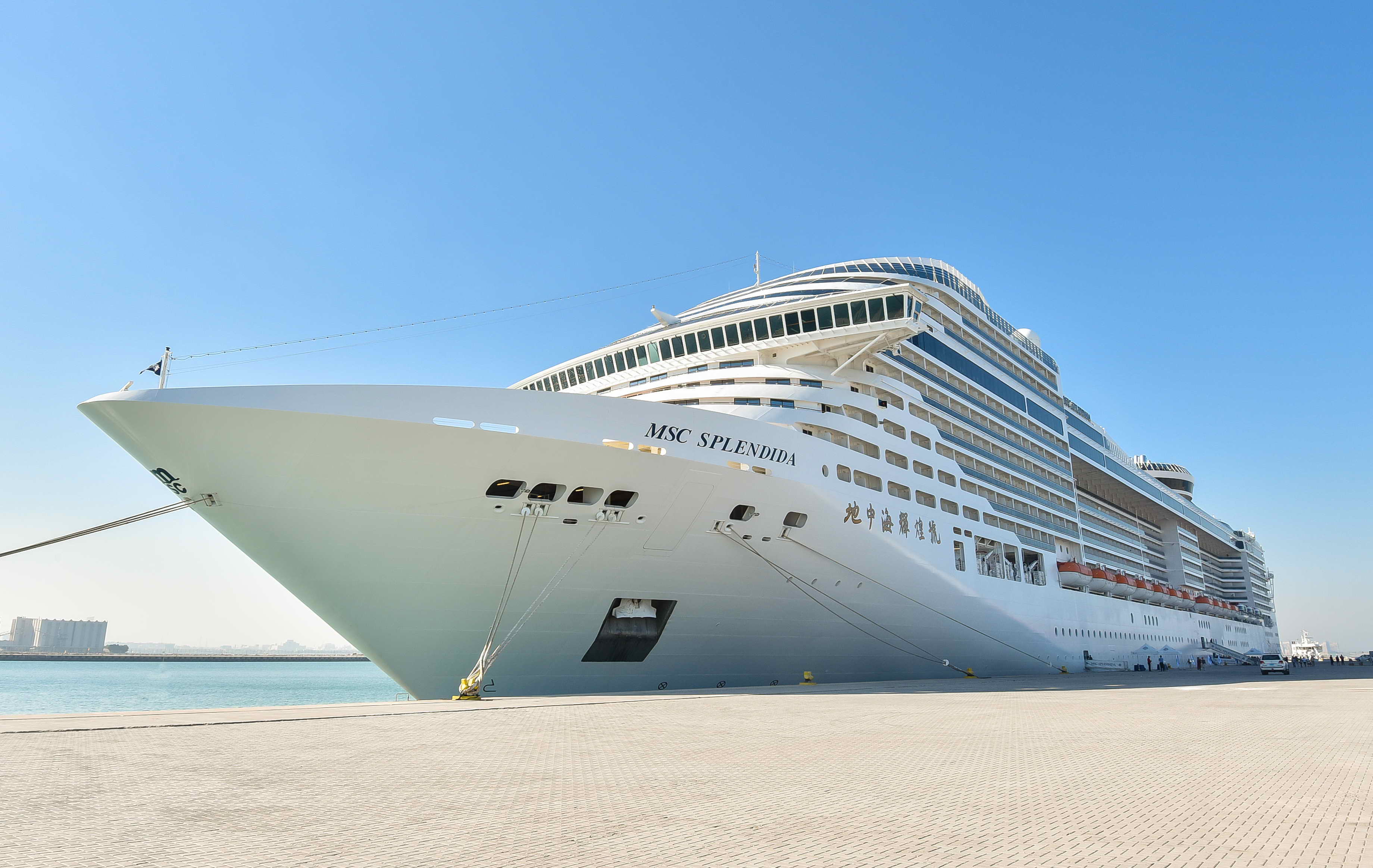 Over 4,000 cruise visitors welcomed as MSC Splendida docks in Doha