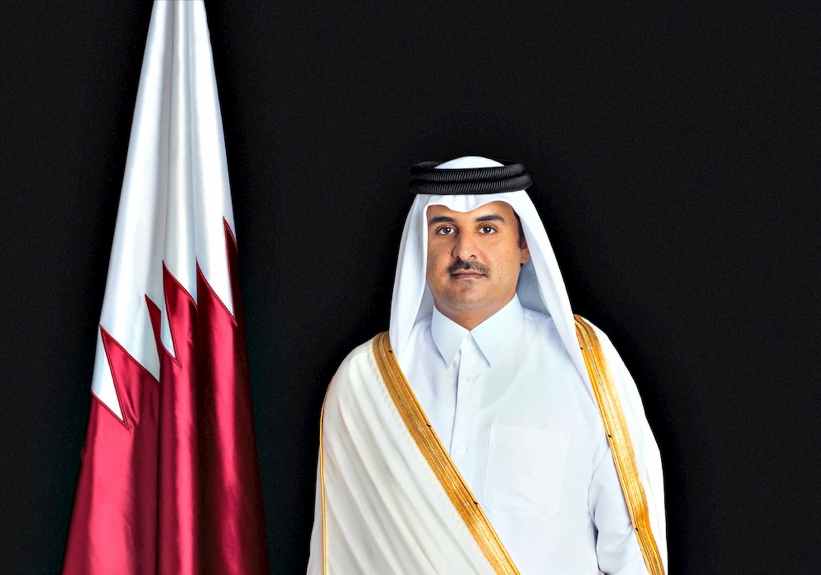 HH the Amir donates QR50 million to 'Lebanon in Our Hearts' campaign