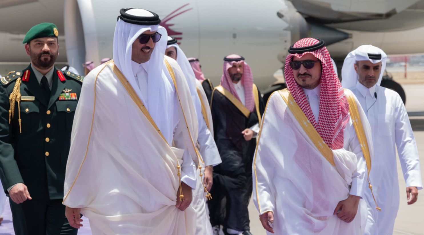 HH The Amir arrives in Jeddah for Arab League Council meeting